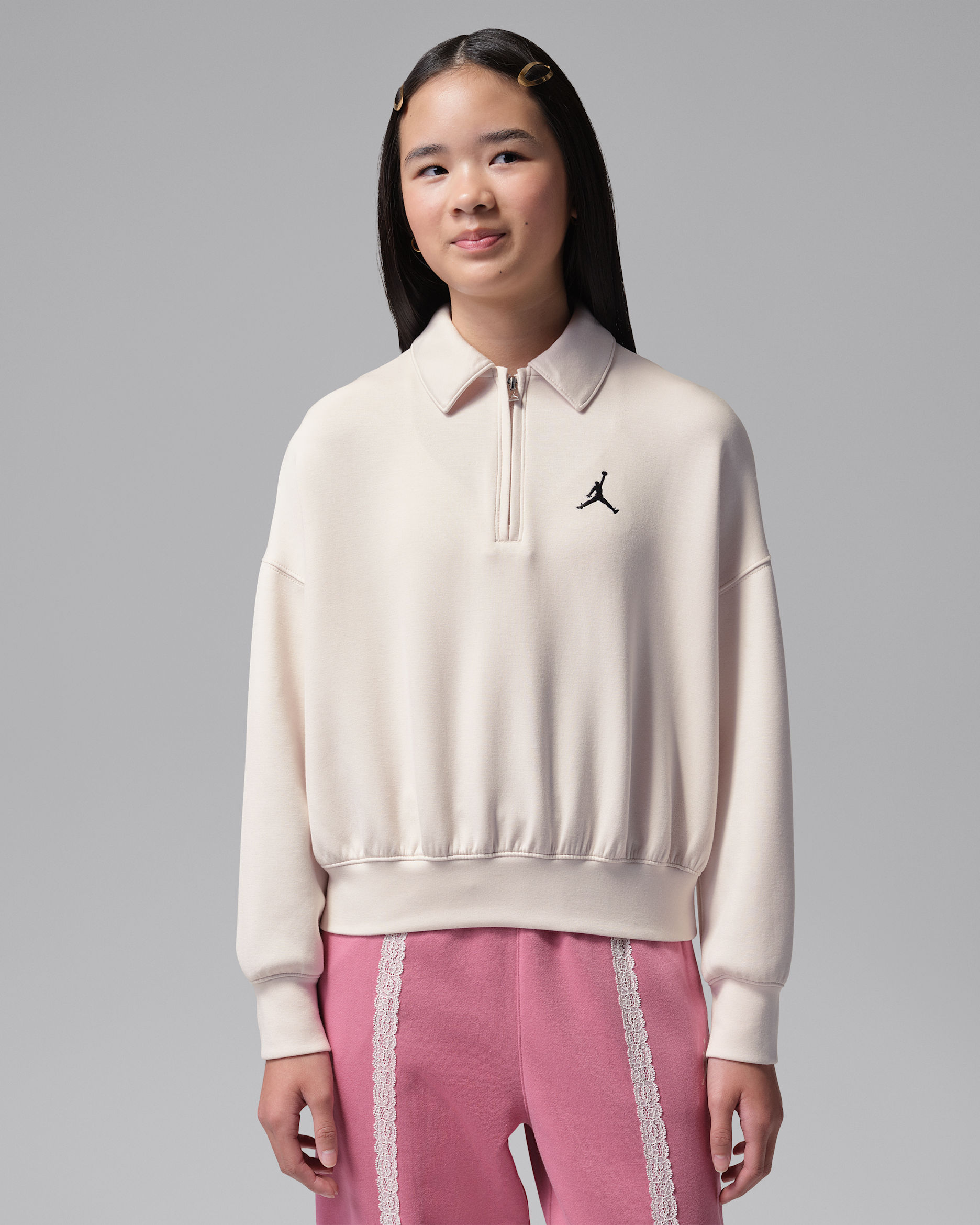 Jordan She's An All Star Older Kids' Half-Zip Top. Nike LU